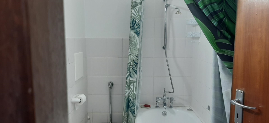 1 Bedroom Property for Sale in Loevenstein Western Cape